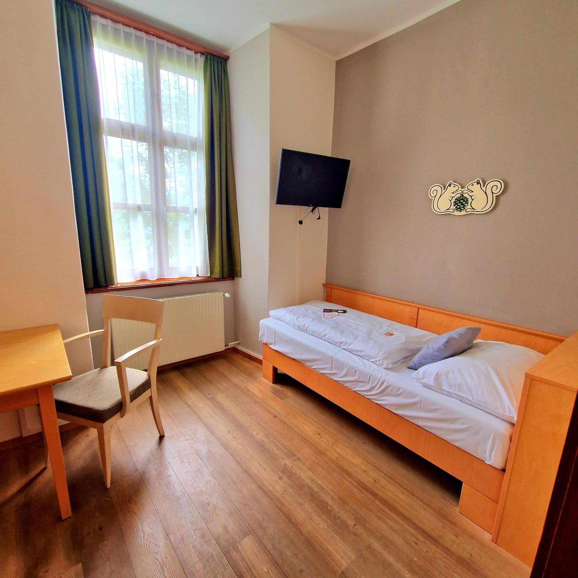 Jufa Hotel Schloss Roethelstein Admont Exterior photo