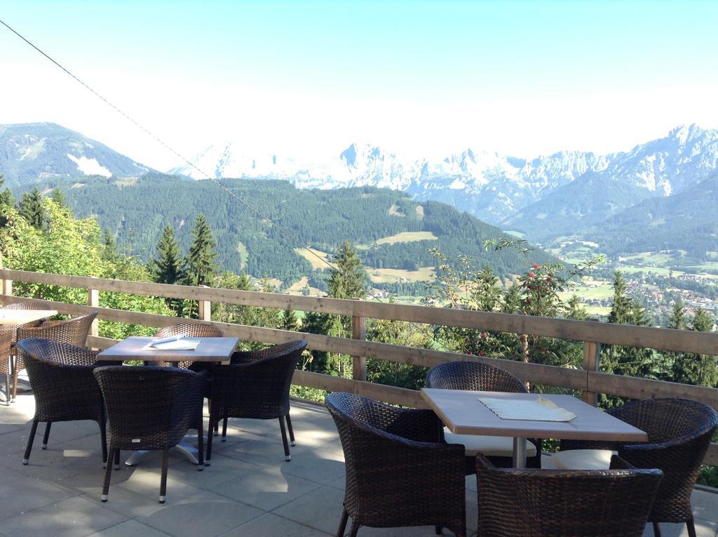 Jufa Hotel Schloss Roethelstein Admont Exterior photo